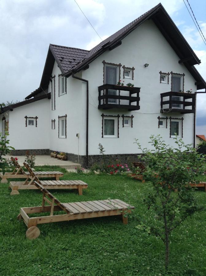 Elder Villa Bran  Eksteriør bilde
